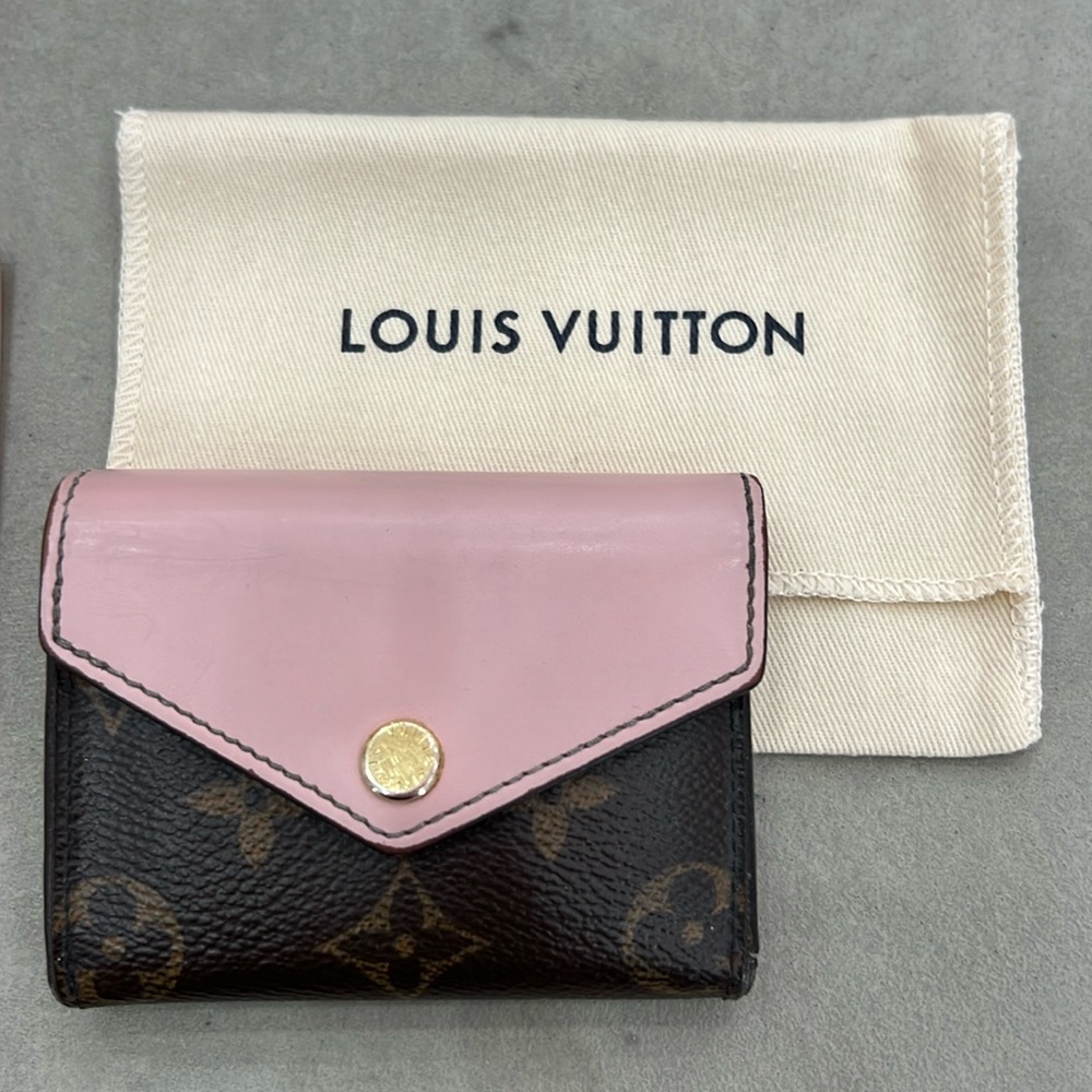 Louis Vuitton Pink Zoe Monogram Wallet